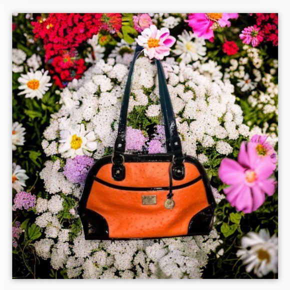 Grace Adele Handbags - NWOT Grace Adele Burnt Orange/Black Textured Purse -Multi compartment-Med-Lg Sz